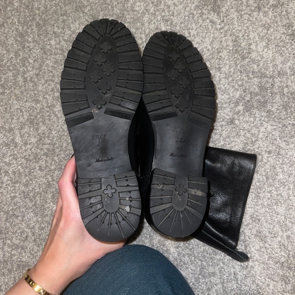 Women’s Louis Vuitton Boots - Picture 5 of 9